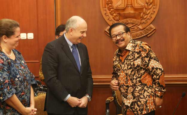 Pakde Karwo Berharap Smelter Freeport Terealisasi