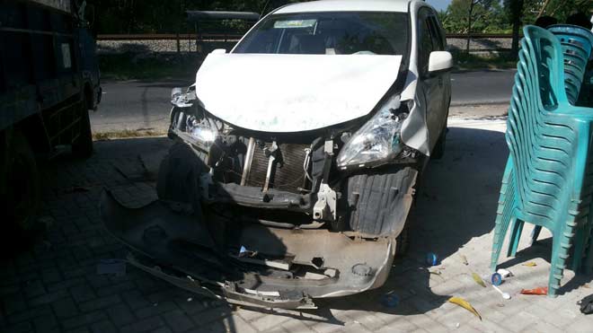 Kecelakaan mobil mewah di Bojonegoro beberapa waktu lalu. foto: ilustrasi