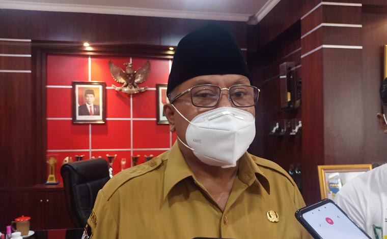 Wali Kota Blitar, Santoso.