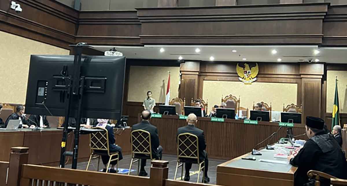 Sidang lanjutan dari kasus dugaan korupsi dalam akuisisi PT Jembatan Nusantara oleh PT ASDP Ferry Indonesia dengan agenda pembacaan tuntutan dari jaksa penuntut umum.