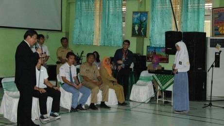 PENJAJAGAN – Delegasi Osaka Jepang kala kunjungi SMAN 1 Sidoarjo, untuk penjajagan pertukaran pelajar, Selasa (12/8/2014). foto : Humas Pemkab Sidoarjo untuk BangsaOnline

