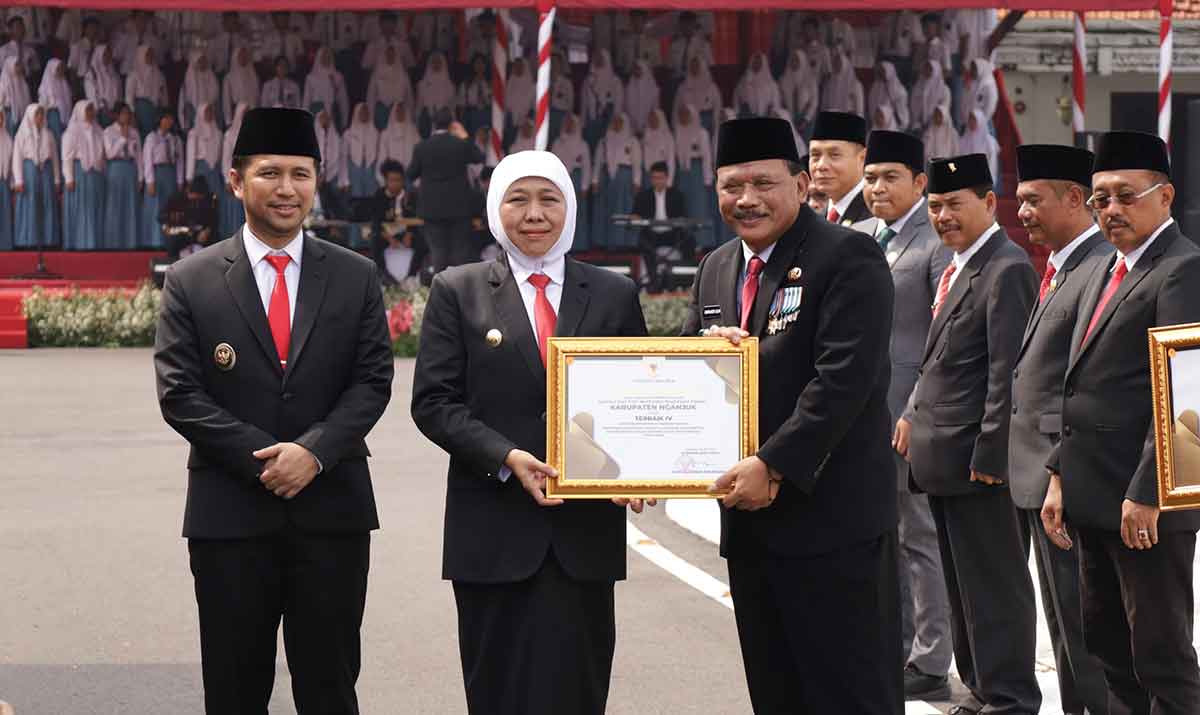 Bupati Nganjuk Raih Penghargaan di Peringatan Hari Kebangkitan Nasional 2025
