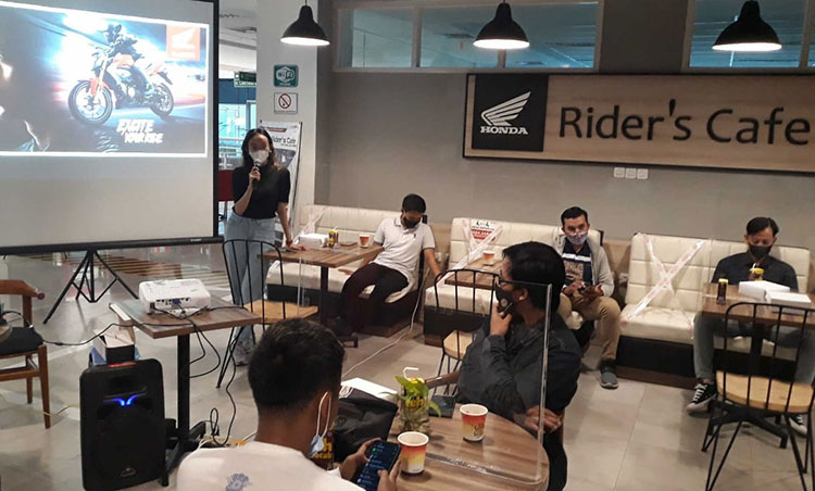 Suasana Sunday Riding Gathering di Riders Cafe MPM Malang. (foto: ist)