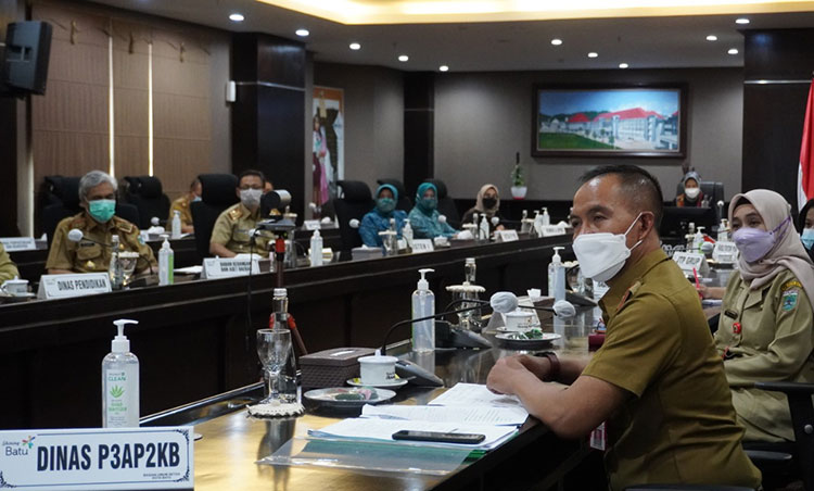 Suasana pertemuan verifikasi. (foto: ist)