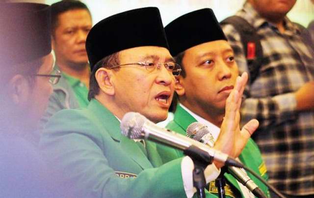 Suryadharma Ali bersama  Romahurmoziy (Romi) dalam acara PPP. Foto: sidomi.com