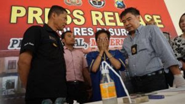 Tersangka saat dirilis di Mapolres Bangil Pasuruan, Kamis (11/1).