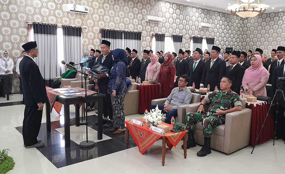 KPU Situbondo Lantik 85 Anggota PPK Pilkada 2024, 20 Orang Representasi Perempuan