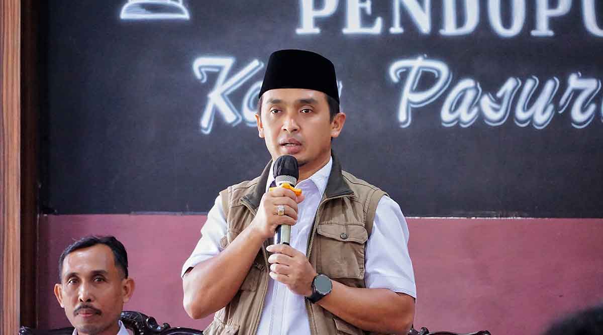 Wali Kota Pasuruan saat memberi sambutan.