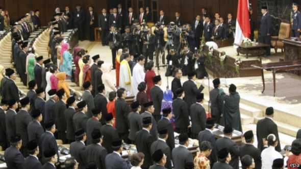 ?

Koalisi Merah Putih memperoleh 347 suara, koalisi partai pendukung Jokowi mendapatkan 330 suara.foto:repro bbc