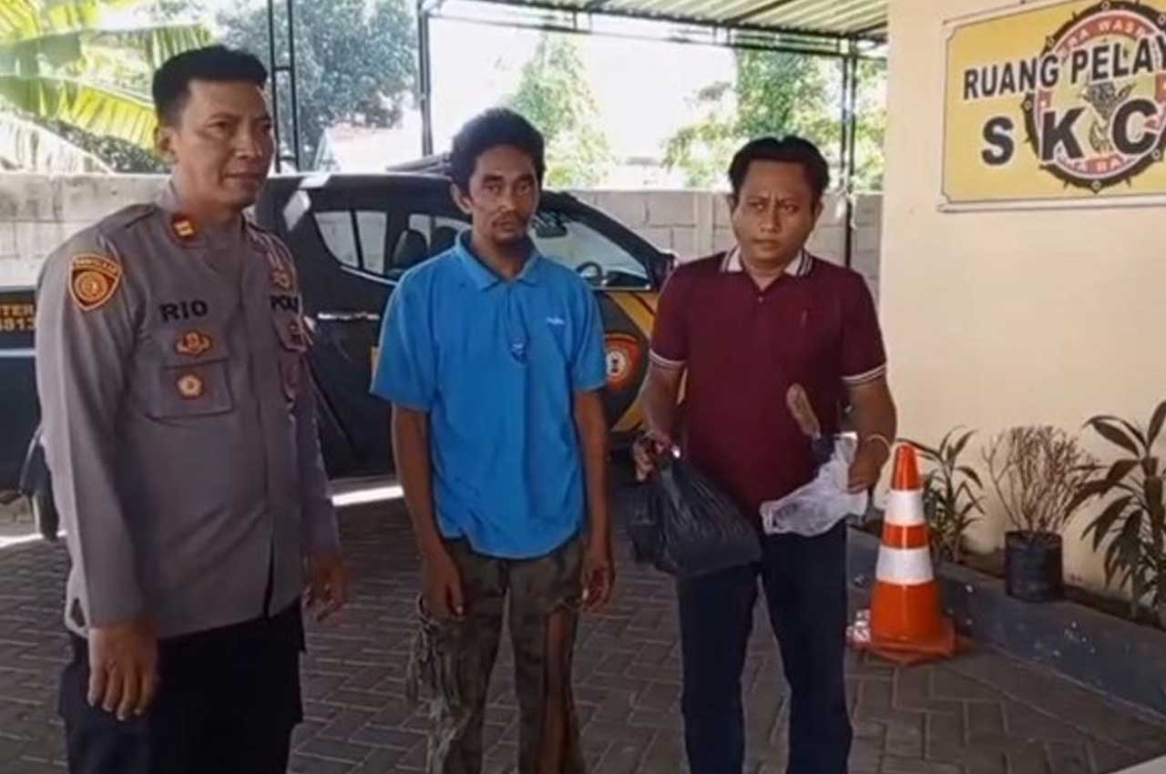 MB saat diamankan polisi dalam kasus penganiayaan terhadap istri dan adik iparnya. Foto: Ist.