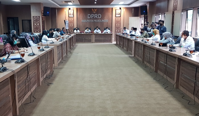Hearing DPRD dengan pihak Gudang, OPD, dan APTI.
