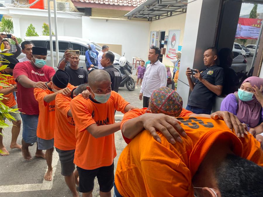 Tersangka yang diamankan Polres Pamekasan dalam pengungkapan kasus kriminal sepanjang tahun 2024