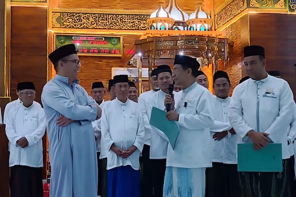 Wali Kota Probolinggo Lantik Badan Pengelola Masjid Agung