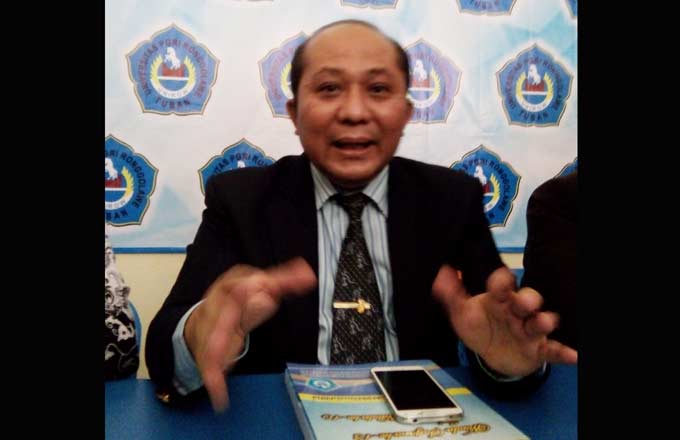 Prof. Suprapto, Koordinator Kopertis Wilayah VII Jawa Timur. foto: SUWANDI/ BANGSAONLINE