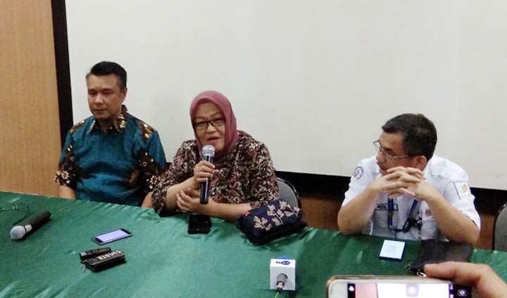 Kondisi Cukup Stabil, Risma Dirawat Belasan Dokter Ahli