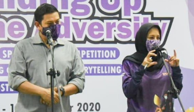 Abdullah Abu Bakar, Wali Kota Kediri dan Ketua Dekranasda Kota Kediri, Ferry Silviana Abu Bakar. (foto: ist.)