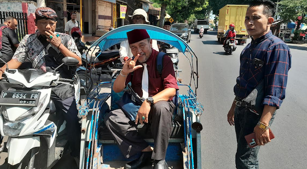 Pengacara Senior Daftar Calon Bupati ke PDIP dan NasDem di Pilkada Situbondo 2024