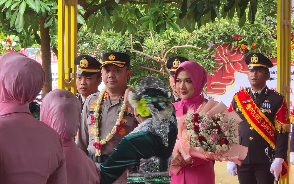 Upacara penyambutan dan serah terima jabatan (sertijab) di halaman Mapolres Bangkalan, Selasa (13/1/2026).