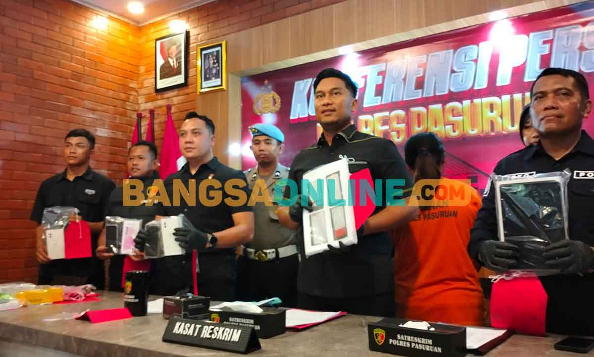 Konferensi pers terkait kasus penipuan di Mapolres Pasuruan. Foto: M. ANDY FACHRUDIN/BANGSAONLINE