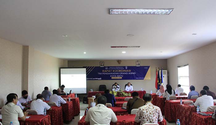 Suasana Rapat Timpora yang digelar Kantor Imigrasi Malang di Kota Batu.