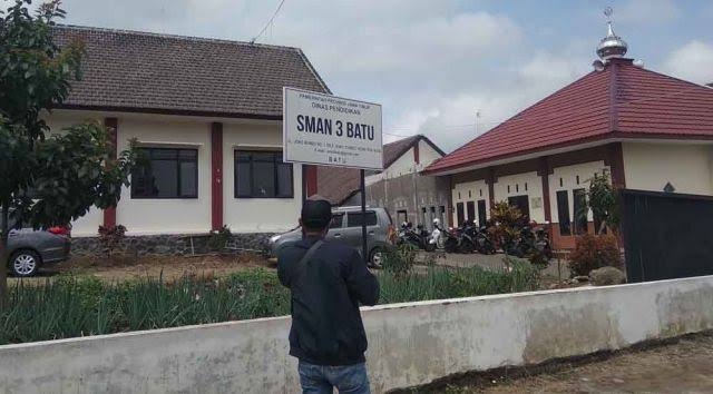 Gedung SMA Negeri 3 Batu.