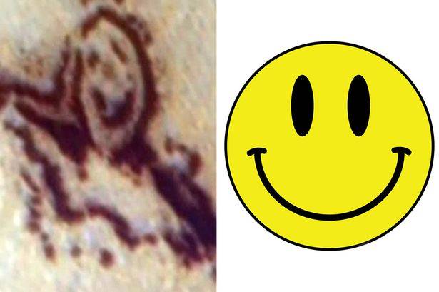 smiley di planet Mars. Dipercaya pesan khusus dari 