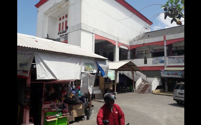 Dua tahun pasca kebakaran melanda 2016 lalu, Pasar Legi Kota Blitar belum tersentuh perbaikan.
