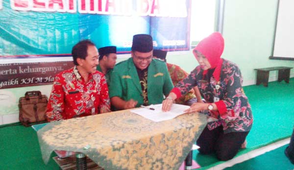 Pemkab Probolinggo - Ansor Teken MoU untuk Peningkatan Ekonomi Kreatif