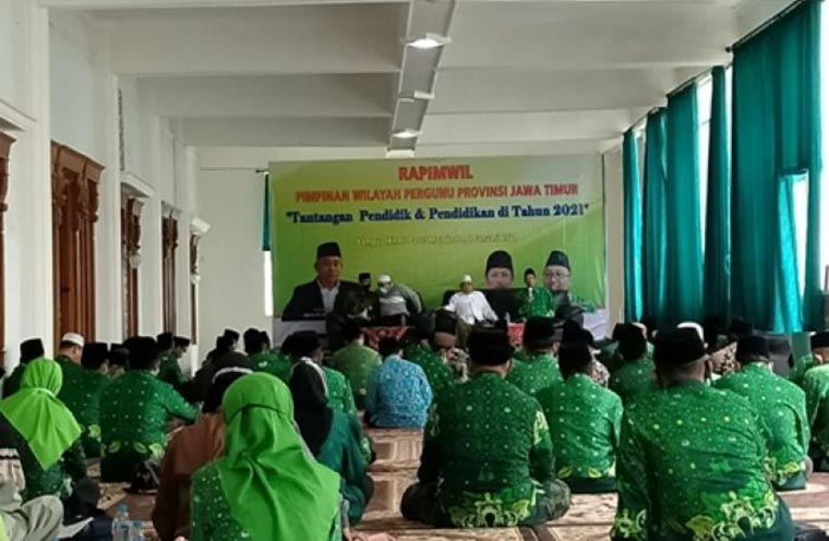 Suasana Rapat Pimpinan Wilayah (Rapimwil) Pergunu Jawa Timur di Guest House Institut Pesantren KH Abdul Chalim (IKHAC) Pacet Mojoketo, Sabtu (2/1/2020). foto: m. mas