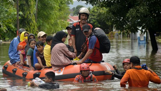 Imbas Banjir Makassar 2.929 Warga Mengungsi. Foto: Ist