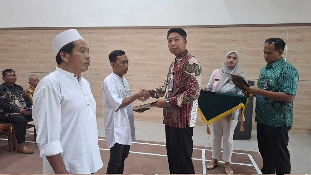 Warga Binaan Pemasyarakatan Lapas Kediri saat menerima remisi. (Ist)