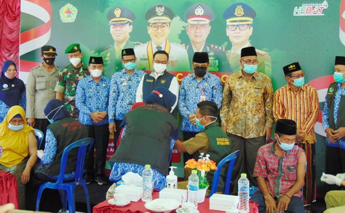 Kejar Herd Immunity, Bupati Pamekasan Launching Vaksinasi Berhadiah di 13 Kecamatan