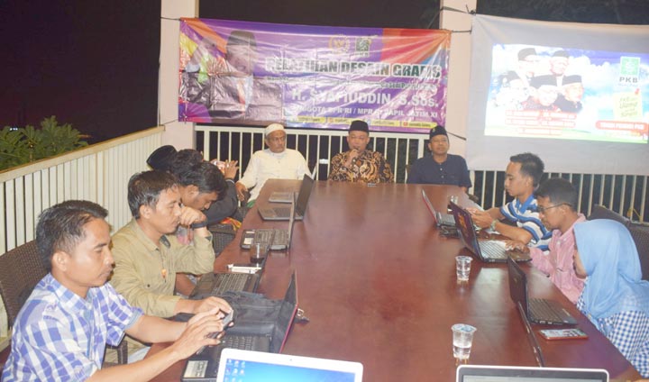 Bekali Anak Muda Ilmu IT, H. Syafiuddin Gelar Pelatihan Desain Grafis