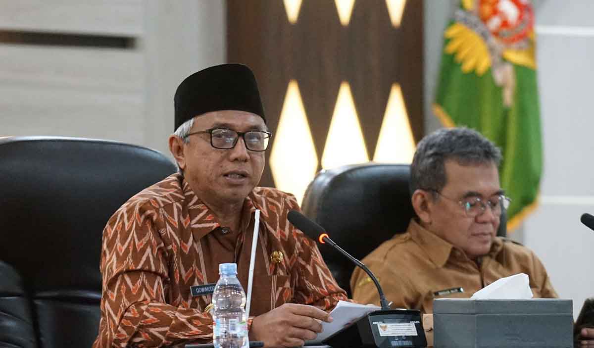 Wakil Wali Kota Kediri saat memberi sambutan.