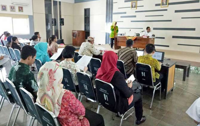 Pemaparan pemasangan alat tax monitor, di kantor Dispenda Banyuwangi