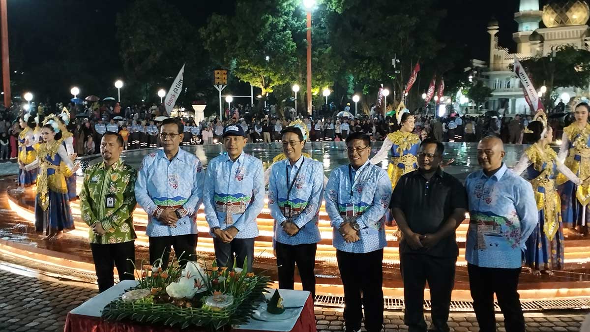 Peresmian Alun-Alun Merdeka, Kota Malang.
