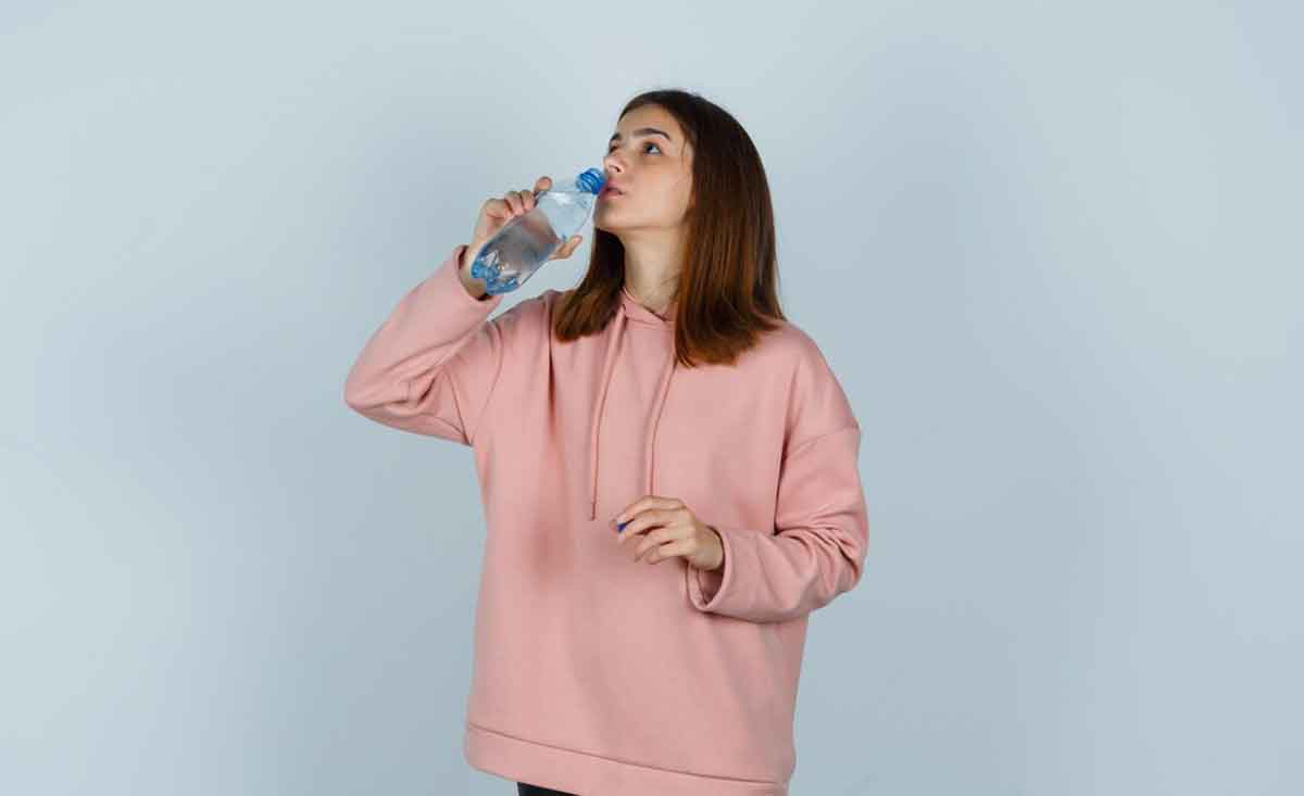 Penjelasan Bahaya Minum Es saat Haid