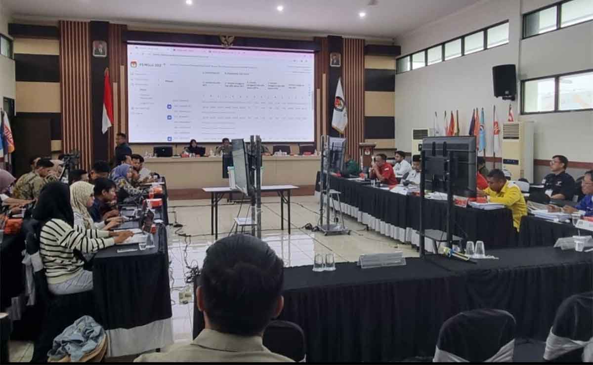 KPU Surabaya: Rekapitulasi Suara di Kecamatan Tambaksari Tuntas