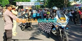 Vespa Merah Putih 2025 di Kediri Jadi Ajang Silaturahmi Pecinta Otomotif Klasik