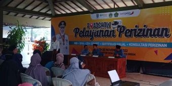 Jemput Bola, DPMPTSP Jatim Layani Perizinan untuk UMKM di Gresik