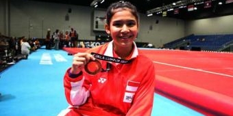 ​Atlet Gimnastik asal Unesa Lambungkan Nama Indonesia