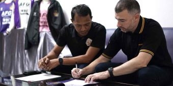 Persik Kediri Resmi Tunjuk Marcos Reina Torres Jadi Pelatih
