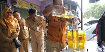 Respons Isu Takaran Tak Sesuai, Pemkot Kediri Lakukan Uji Takar MinyaKita Kemasan 1 Liter