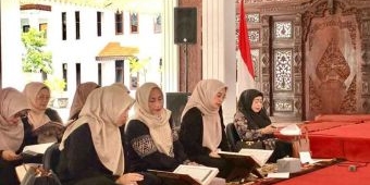 Gelar Tadarus, Mela Rusdi Ajak TP PKK Biasakan Baca Al-Quran di Bulan Ramadhan