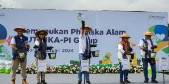 Petrokimia Gresik Gelar Demplot Pupuk NPK Phonska Alam di Bogor