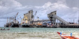 Siap Luaskan Pasar Global, SIG Rampungkan Proyek Dermaga dan Fasilitas Produksi di Tuban