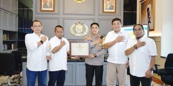 Dicontoh Daerah Lain, Program Mobil Vaksin Keliling Polrestabes Surabaya Diapresiasi PWI Jatim