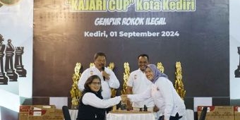 Buka Kejurnas Catur Cepat Kajari Cup 2024, Pj Wali Kota Kediri Harap Bisa Jadi Agenda Tahunan