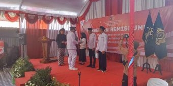 6 Warga Binaan Lapas Ngawi Bebas saat HUT ke-78 Republik Indonesia