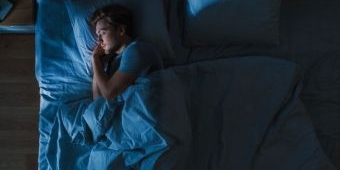 Terbangun di Malam Hari? Simak 3 Tips Jitu untuk Tidur Kembali